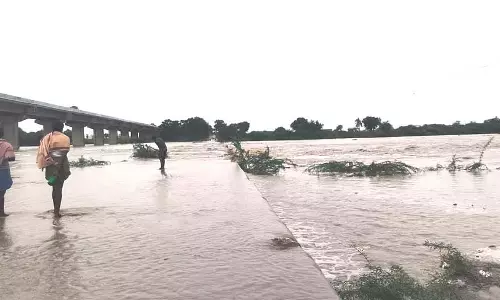 वेदावती नदी में तैरने के बाद लड़के लापता: दो दिनों से कोई सुराग नही
