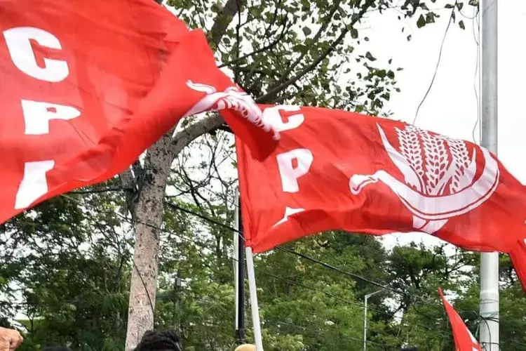 पीएम श्री विवाद केंद्र के साथ समझौता ज्ञापन रद्द करने में देरी पर सीपीआई CPMसे नाराज