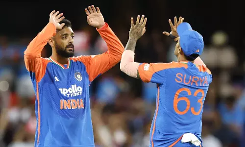 BIG BREAKING: भारत ने ऑस्ट्रेलिया को 48 रनों से हराया, सीरीज में 2-1 की बढ़त BIG BREAKING: भारत ने ऑस्ट्रेलिया को 48 रनों से हराया, सीरीज में 2-1 की बढ़त