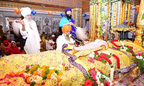 Karnataka : गुरु नानक देव जयंती की शुभकामनाएँ