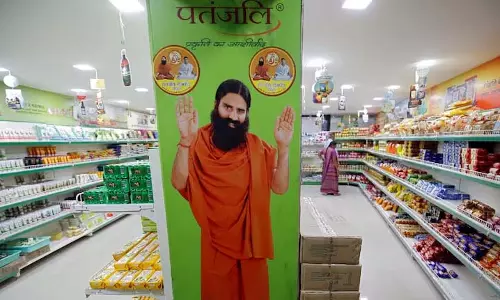 दिल्ली हाईकोर्ट ने Patanjali से पूछा, आप अन्य च्यवनप्राश उत्पादों को धोखा कैसे कह सकते हैं?