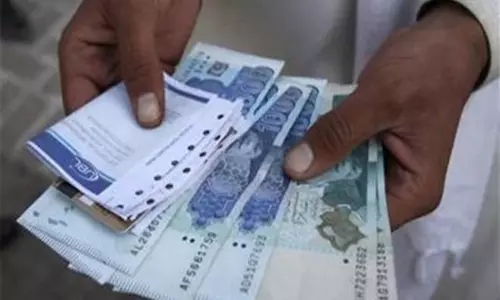 Pakistan में नकली कर उछाल उजागर, व्यवस्था अभी भी ध्वस्त Pakistan में नकली कर उछाल उजागर, व्यवस्था अभी भी ध्वस्त