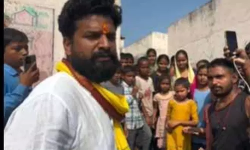 भोजपुरी अभिनेता रितेश पांडे ने उठाई करगहर के विकास की आवाज भोजपुरी अभिनेता रितेश पांडे ने उठाई करगहर के विकास की आवाज