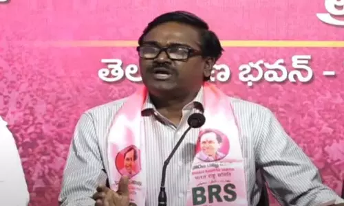 NTR की मूर्ति के नाम पर रेवंत रेड्डी का उत्पात.. पूर्व मंत्री पुव्वाडा गिरफ्तार NTR की मूर्ति के नाम पर रेवंत रेड्डी का उत्पात.. पूर्व मंत्री पुव्वाडा गिरफ्तार
