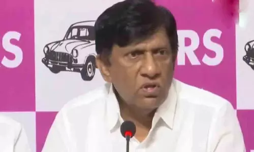 पूर्व सांसद विनोद कुमार ने कहा, चुनाव आयोग सीएम रेवंत रेड्डी के खिलाफ कार्रवाई क्यों नहीं करता?
