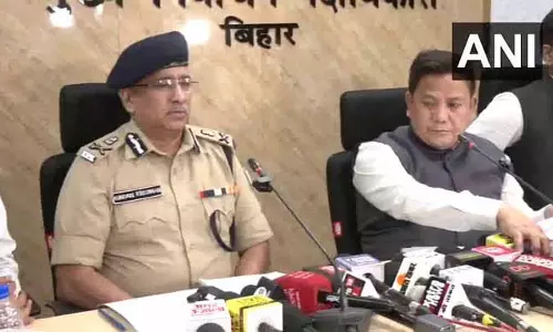 ADG कुंदन कृष्णन का ब्योरा, लखीसराय और सारण में हल्की घटनाएं, सुरक्षा बलों ने बरामद किए 850 अवैध हथियार ADG कुंदन कृष्णन का ब्योरा, लखीसराय और सारण में हल्की घटनाएं, सुरक्षा बलों ने बरामद किए 850 अवैध हथियार