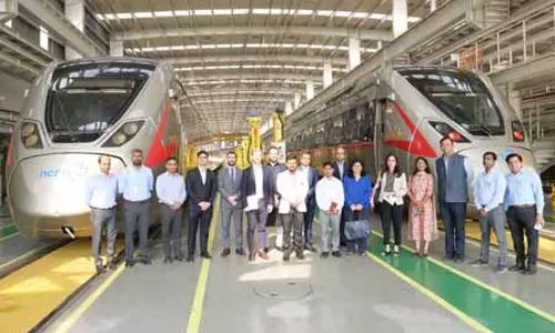 स्पेनिश व्यापार प्रतिनिधिमंडल ने नमो भारत कॉरिडोर का किया दौरा, तकनीक और संचालन को सराहा स्पेनिश व्यापार प्रतिनिधिमंडल ने नमो भारत कॉरिडोर का किया दौरा, तकनीक और संचालन को सराहा