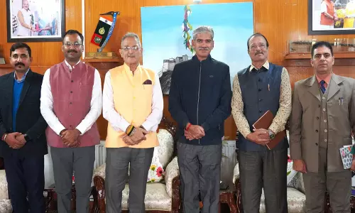 उपराज्यपाल कविंदर गुप्ता ने लद्दाखी युवाओं से कौशल और क्षमता निर्माण की पहल करने का किया आग्रह