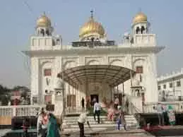 गुरु नानक देव जी प्रकाश पर्व पर DC और SSP ने गुरुद्वारा छठी पादशाही का दौरा किया गुरु नानक देव जी प्रकाश पर्व पर DC और SSP ने गुरुद्वारा छठी पादशाही का दौरा किया