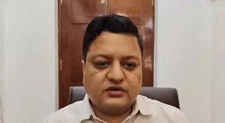 अयोध्या में एसआईआर प्रक्रिया शुरू, मतदाता 4 दिसंबर तक गणना प्रपत्र भरकर करें जमा: डीएम अयोध्या में एसआईआर प्रक्रिया शुरू, मतदाता 4 दिसंबर तक गणना प्रपत्र भरकर करें जमा: डीएम