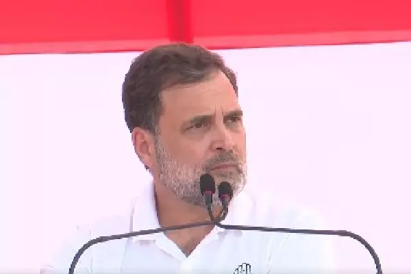 इंस्टाग्राम और फेसबुक नई शराब हैं: राहुल गांधी का पीएम मोदी पर तंज इंस्टाग्राम और फेसबुक नई शराब हैं: राहुल गांधी का पीएम मोदी पर तंज