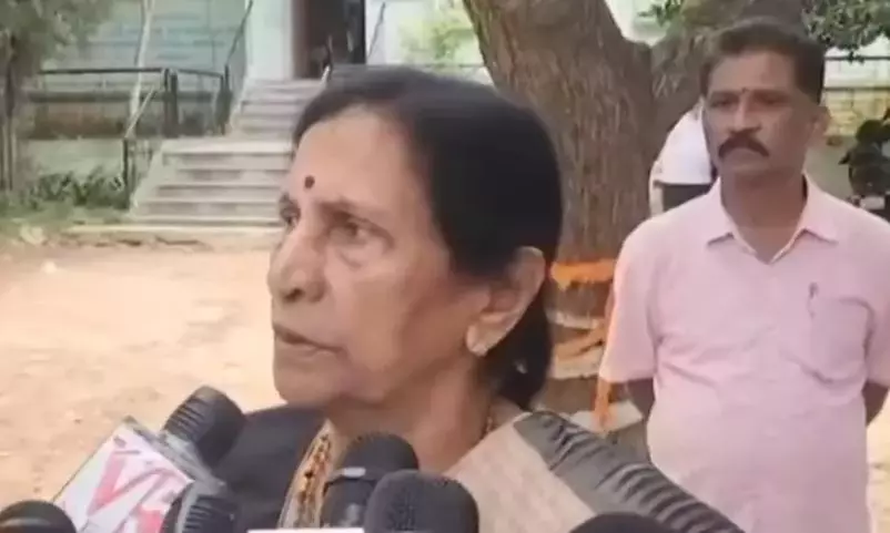 गोपीनाथ की मां ने KTR की चुप्पी पर सवाल उठाए गोपीनाथ की मां ने KTR की चुप्पी पर सवाल उठाए