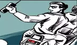 Farrukhabad: युवक से मोबाइल लूट, बाइक सवार बदमाश फरार Farrukhabad: युवक से मोबाइल लूट, बाइक सवार बदमाश फरार