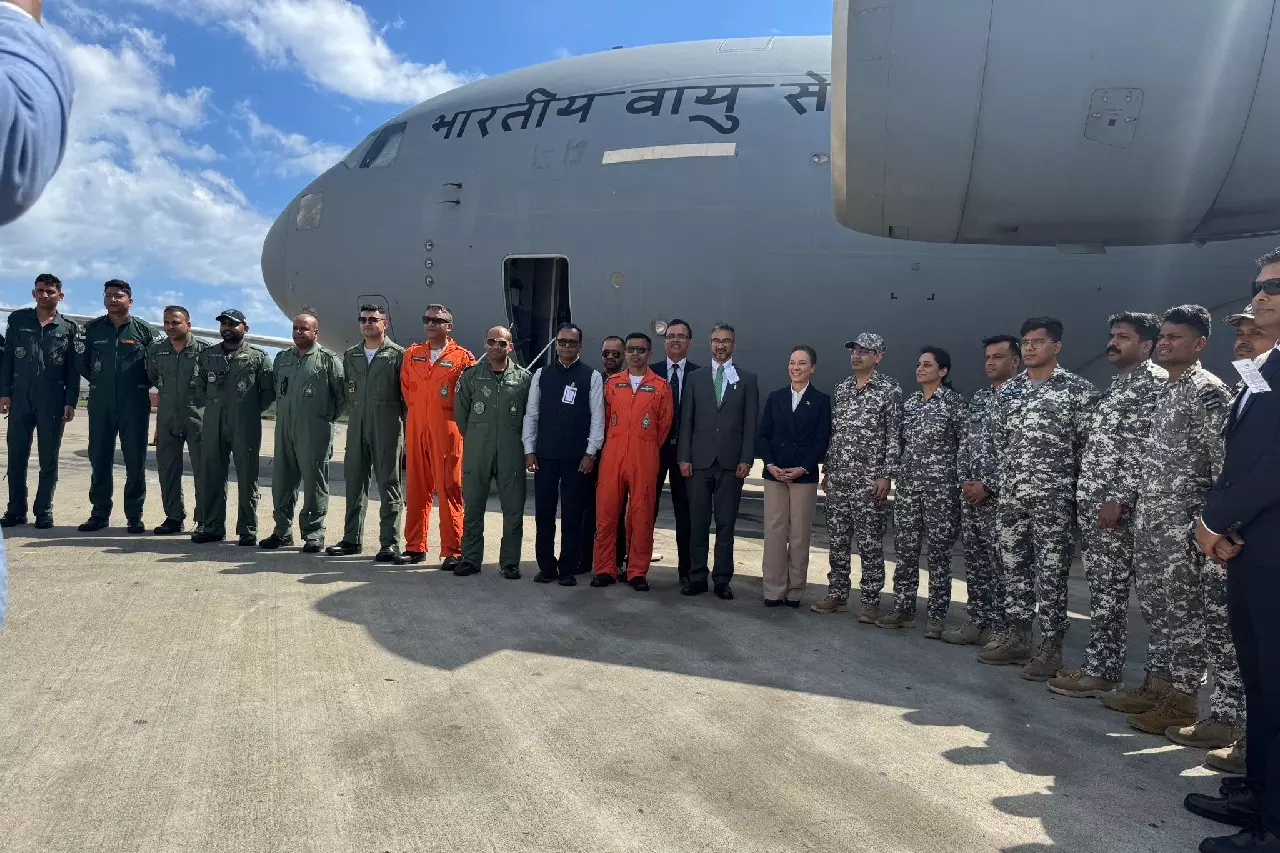 भारत ने तूफान मेलिसा से निपटने के लिए जमैका को 20 टन मानवीय सहायता भेजी भारत ने तूफान मेलिसा से निपटने के लिए जमैका को 20 टन मानवीय सहायता भेजी