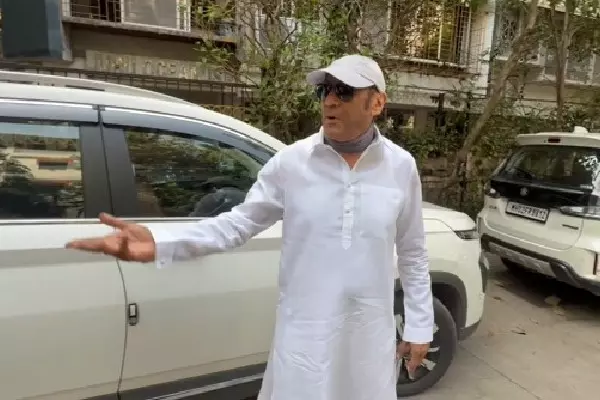 Jackie Shroff ने जायद खान की मां के निधन पर फोटोग्राफरों की आलोचना की Jackie Shroff ने जायद खान की मां के निधन पर फोटोग्राफरों की आलोचना की