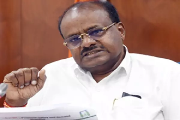 मैं सीएम सिद्धारमैया को जानता हूं, कर्नाटक में नेतृत्व परिवर्तन नहीं होगा: कुमारस्वामी मैं सीएम सिद्धारमैया को जानता हूं, कर्नाटक में नेतृत्व परिवर्तन नहीं होगा: कुमारस्वामी