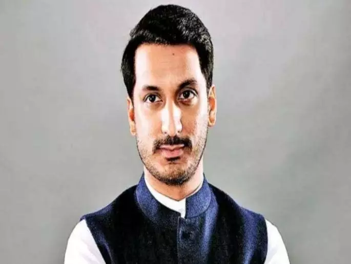 Parth Pawar की अमोदिया एंटरप्राइजेज एक और घोटाले में शामिल, तहसीलदार की मिलीभगत Parth Pawar की अमोदिया एंटरप्राइजेज एक और घोटाले में शामिल, तहसीलदार की मिलीभगत