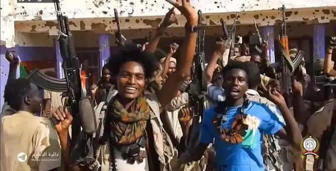 Sudan में युद्धविराम की उम्मीदें कमज़ोर, RSF और सेना के बीच संघर्ष जारी Sudan में युद्धविराम की उम्मीदें कमज़ोर, RSF और सेना के बीच संघर्ष जारी