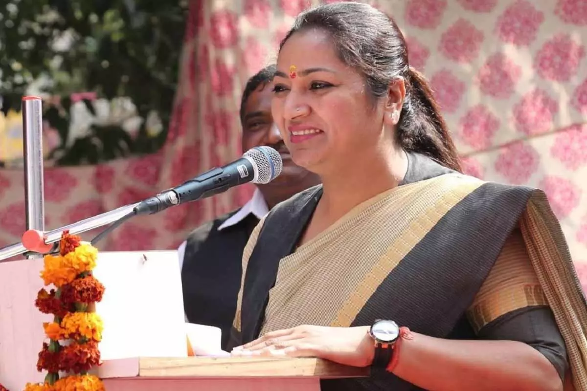 सरकारी दफ्तरों का समय बदला, सीएम Rekha Gupta का बड़ा कदम सरकारी दफ्तरों का समय बदला, सीएम Rekha Gupta का बड़ा कदम