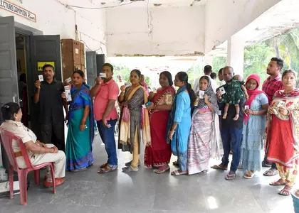 नुआपाड़ा उपचुनाव: CEO ने मौन अवधि में प्रचार से परहेज करने का आग्रह किया नुआपाड़ा उपचुनाव: CEO ने मौन अवधि में प्रचार से परहेज करने का आग्रह किया