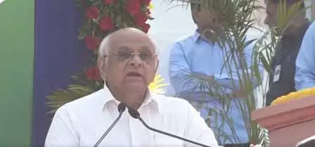 गुजरात: बारिश से प्रभावित किसानों के लिए 10 हजार करोड़ के राहत पैकेज की घोषणा गुजरात: बारिश से प्रभावित किसानों के लिए 10 हजार करोड़ के राहत पैकेज की घोषणा