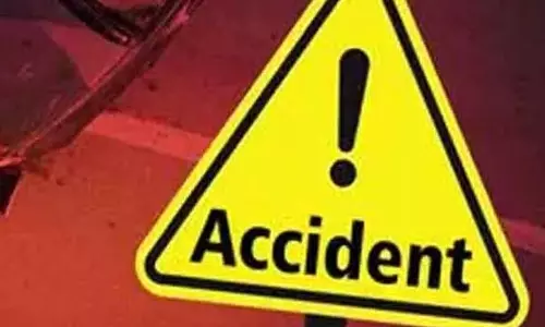 सूरजपुर और अंबिकापुर में सड़क हादसे, 3 लोगों की मौत सूरजपुर और अंबिकापुर में सड़क हादसे, 3 लोगों की मौत
