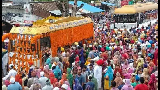 Spice of life: सच्ची आस्था से लेकर प्रदर्शनात्मक धर्मनिष्ठा तक