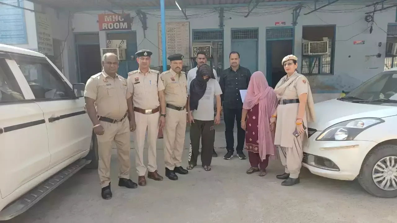 Jhajjar: बेटी के दहेज के लिए माता-पिता ने गहने चुराए Jhajjar: बेटी के दहेज के लिए माता-पिता ने गहने चुराए