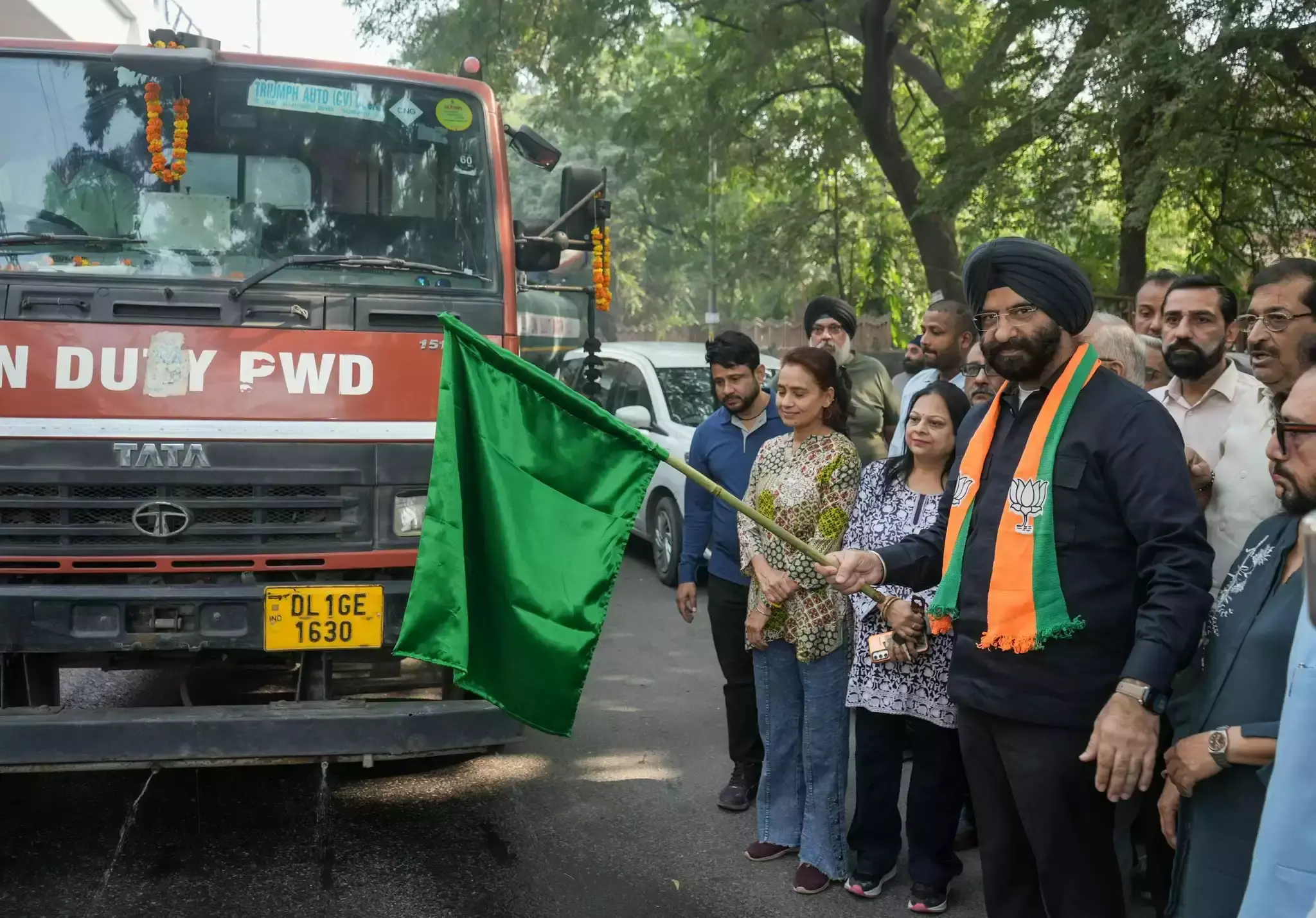 New Delhi: मंत्री सिरसा ने राजौरी गार्डन में जनहित परियोजनाओं का लोकार्पण किया New Delhi: मंत्री सिरसा ने राजौरी गार्डन में जनहित परियोजनाओं का लोकार्पण किया