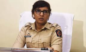 आईपीएस अधिकारी के आरोपी पूर्व पति से जुड़े चार फ्लैट जब्त करेगी ईओडब्ल्यू: Rashmi Karandikar