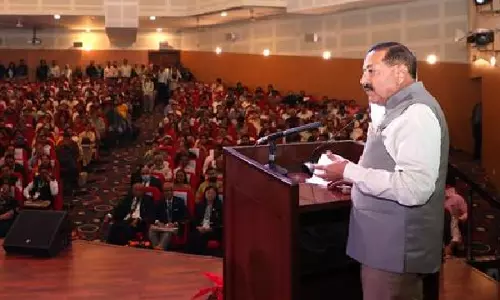 आर्थिक वृद्धि और हरित नीति के संगम में भारत अग्रणी: केंद्रीय मंत्री जितेंद्र सिंह आर्थिक वृद्धि और हरित नीति के संगम में भारत अग्रणी: केंद्रीय मंत्री जितेंद्र सिंह