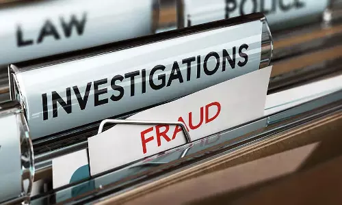 Karnataka : दो महीनों में जबरन वसूली, ड्रग्स, रेप के आरोपों में 25 पुलिसकर्मी सस्पेंड किए Karnataka : दो महीनों में जबरन वसूली, ड्रग्स, रेप के आरोपों में 25 पुलिसकर्मी सस्पेंड किए