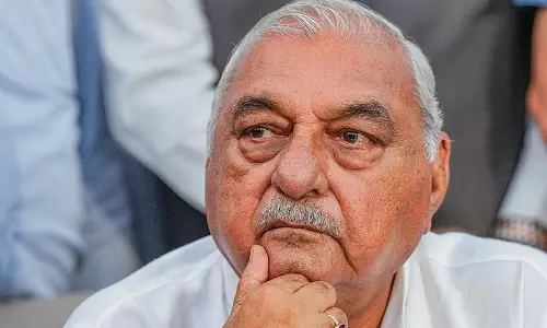 Haryana के पूर्व सीएम हुड्डा की मानेसर मामले की सुनवाई रोकने की याचिका खारिज