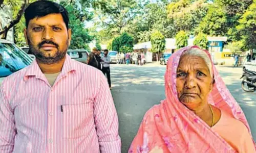 Bareilly: भुता में वृद्धा की पेंशन रोकने के लिए किया फर्जी काम