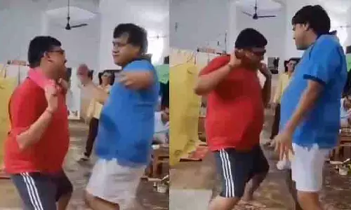 VIP कैदियों का मामला: रांची जेल में अधिकारियों पर कार्रवाई, दो निलंबित VIP कैदियों का मामला: रांची जेल में अधिकारियों पर कार्रवाई, दो निलंबित