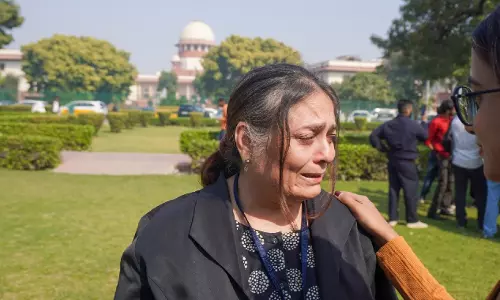 11 अगस्त का आदेश वापस: आवारा कुत्तों को हटाने के निर्देश पर सुप्रीम कोर्ट की वकालत 11 अगस्त का आदेश वापस: आवारा कुत्तों को हटाने के निर्देश पर सुप्रीम कोर्ट की वकालत
