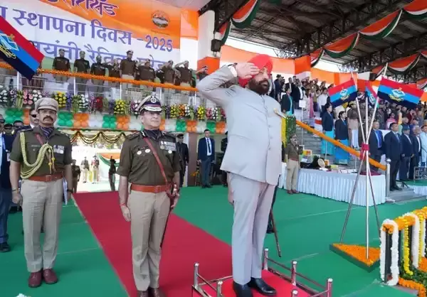 Dehradun: उत्तराखंड गौरव सम्मान समारोह में आठ को मिला सम्मान