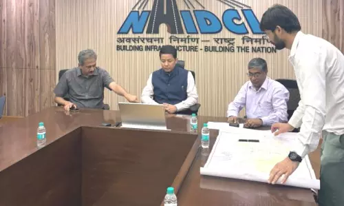 सिक्किम में एनएच-10 और राष्ट्रीय राजमार्ग परियोजनाओं पर NHIDCL अधिकारियों के साथ समीक्षा बैठक की अध्यक्षता की सिक्किम में एनएच-10 और राष्ट्रीय राजमार्ग परियोजनाओं पर NHIDCL अधिकारियों के साथ समीक्षा बैठक की अध्यक्षता की