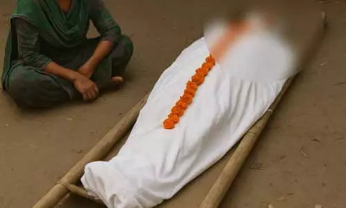 मौत पर खामोश तीन परिवार, शव लेने से इनकार