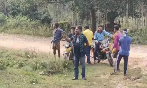 Odisha में बिजली के तार की चपेट में आने से दो युवकों की मौत