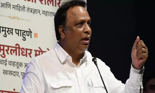 Ashish Shelar ने वंदे मातरम समारोह में कांग्रेस और मनसे की अनुपस्थिति पर सवाल उठाए Ashish Shelar ने वंदे मातरम समारोह में कांग्रेस और मनसे की अनुपस्थिति पर सवाल उठाए
