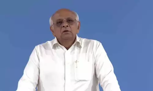 किसानों के लिए 10,000 करोड़ रुपये का राहत पैकेज और 15,000 करोड़ रुपये की फसल खरीद की घोषणा की किसानों के लिए 10,000 करोड़ रुपये का राहत पैकेज और 15,000 करोड़ रुपये की फसल खरीद की घोषणा की
