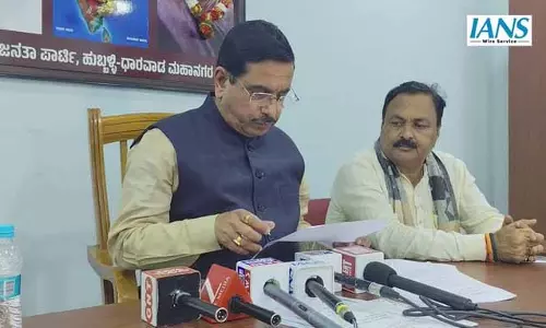 केंद्रीय मंत्री प्रल्हाद जोशी ने CM सिद्धारमैया के चीनी और इथेनॉल आंकड़ों पर लगाया झूठ का आरोप