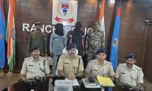बम विस्फोट कर दहशत फैलाने वाले दो अपराधी गिरफ्तार