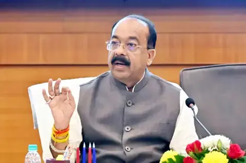 डिप्टी CM अरुण साव आज रेडियो से बस्तर ओलंपिक 2025 से जुड़ी जानकारी करेंगे साझा डिप्टी CM अरुण साव आज रेडियो से बस्तर ओलंपिक 2025 से जुड़ी जानकारी करेंगे साझा