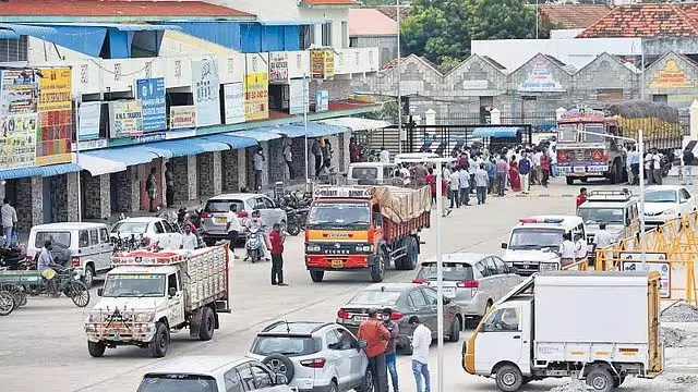 कोयम्बेडु बाजार में मानव खोपड़ी मिली: पुलिस जांच कर रही है कोयम्बेडु बाजार में मानव खोपड़ी मिली: पुलिस जांच कर रही है