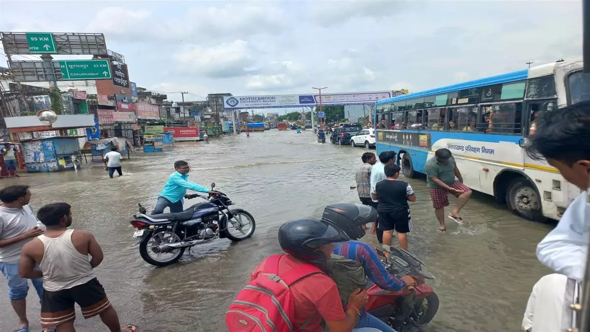 Haridwar: रूड़की जलभराव मुक्त होने की दिशा में Haridwar: रूड़की जलभराव मुक्त होने की दिशा में