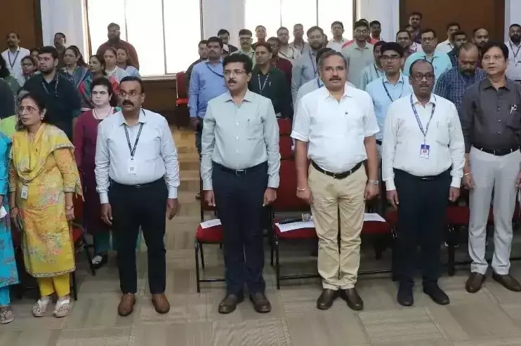 Mumbai: टीएमसी में देशभक्ति गीतों का आयोजन Mumbai: टीएमसी में देशभक्ति गीतों का आयोजन