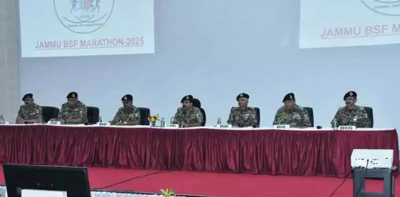 बीएसएफ DG देंगे 9 नवंबर को जम्मू मैराथन और बाइक रैली की शुरुआत बीएसएफ DG देंगे 9 नवंबर को जम्मू मैराथन और बाइक रैली की शुरुआत
