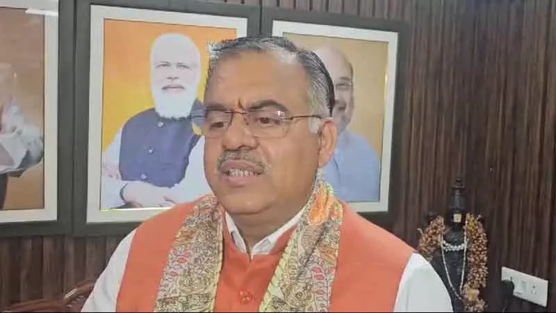 भाजपा नगरोटा और बडगाम दोनों सीटें जीतेगी: चुघ भाजपा नगरोटा और बडगाम दोनों सीटें जीतेगी: चुघ